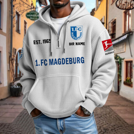 1. FC Magdeburg – Waffel-Hoodie neue Version mit Ihrem Namen 1. FC Magdeburg – Waffel-Hoodie neue Version mit Ihrem Namen