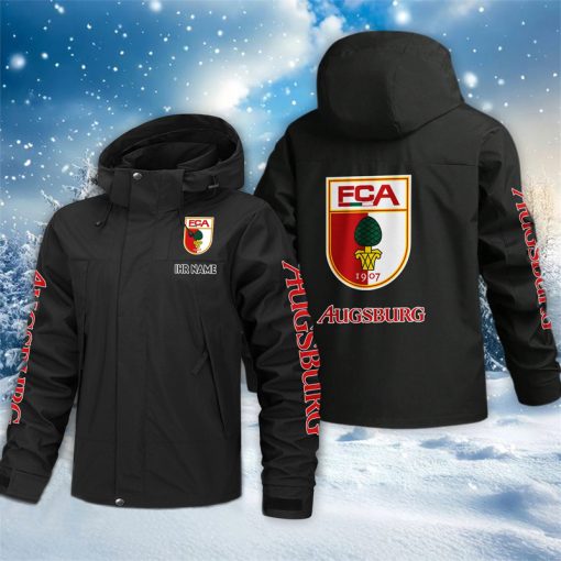 FC Augsburg – Outdoorjacke Sportlicher Stil mit Ihrem Namen FC Augsburg – Outdoorjacke Sportlicher Stil mit Ihrem Namen