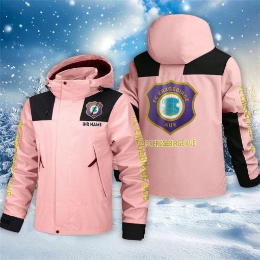FC Erzgebirge Aue – Outdoorjacke Sportlicher Stil mit Ihrem Namen FC Erzgebirge Aue – Outdoorjacke Sportlicher Stil mit Ihrem Namen