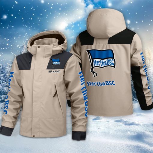 Hertha BSC – Outdoorjacke Sportlicher Stil mit Ihrem Namen Hertha BSC – Outdoorjacke Sportlicher Stil mit Ihrem Namen