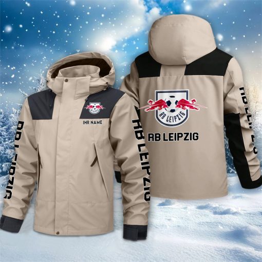 RB Leipzig – Outdoorjacke Sportlicher Stil mit Ihrem Namen RB Leipzig – Outdoorjacke Sportlicher Stil mit Ihrem Namen