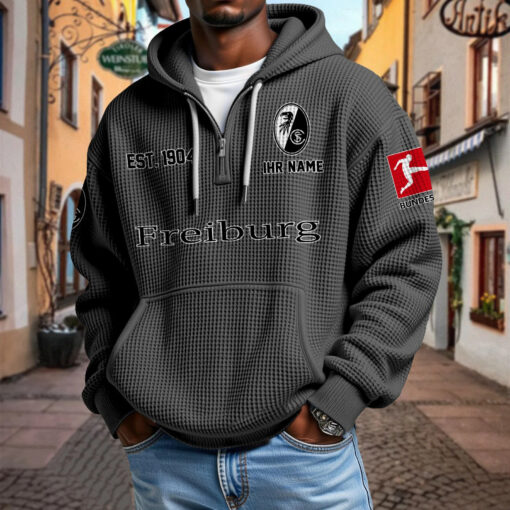 SC Freiburg – Waffel-Hoodie neue Version mit Ihrem Namen SC Freiburg – Waffel-Hoodie neue Version mit Ihrem Namen