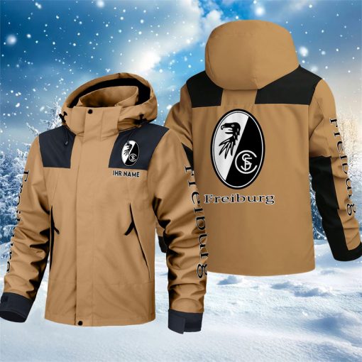 SC Freiburg – Outdoorjacke Sportlicher Stil mit Ihrem Namen SC Freiburg – Outdoorjacke Sportlicher Stil mit Ihrem Namen
