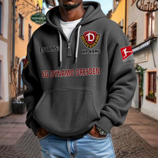 SG Dynamo Dresden – Waffel-Hoodie neue Version mit Ihrem Namen SG Dynamo Dresden – Waffel-Hoodie neue Version mit Ihrem Namen
