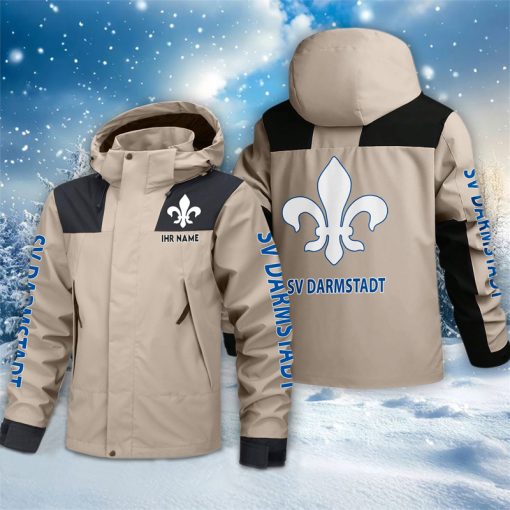 SV Darmstadt 98 – Outdoorjacke Sportlicher Stil mit Ihrem Namen SV Darmstadt 98 – Outdoorjacke Sportlicher Stil mit Ihrem Namen