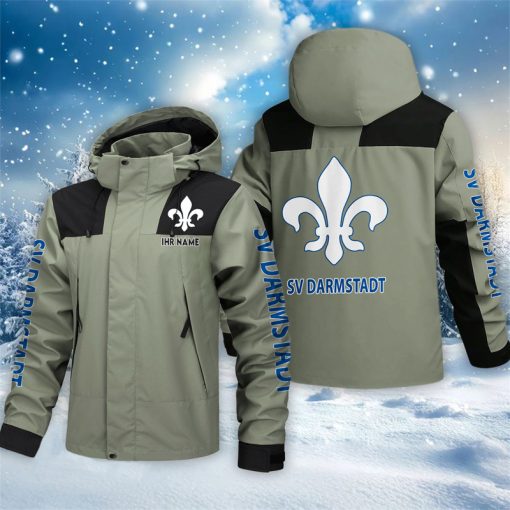 SV Darmstadt 98 – Outdoorjacke Sportlicher Stil mit Ihrem Namen SV Darmstadt 98 – Outdoorjacke Sportlicher Stil mit Ihrem Namen