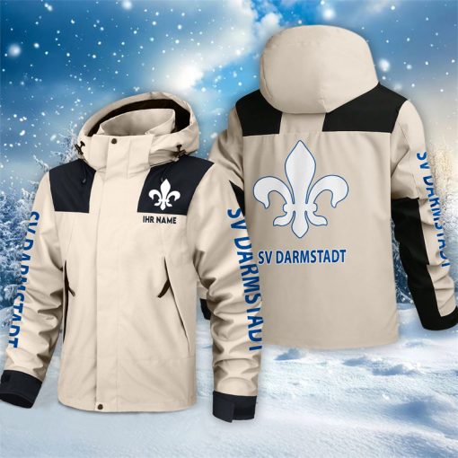 SV Darmstadt 98 – Outdoorjacke Sportlicher Stil mit Ihrem Namen SV Darmstadt 98 – Outdoorjacke Sportlicher Stil mit Ihrem Namen