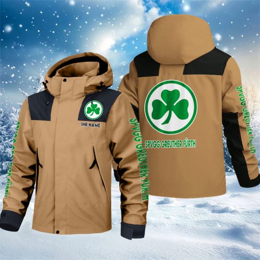 SpVgg Greuther Fürth – Outdoorjacke Sportlicher Stil mit Ihrem Namen SpVgg Greuther Fürth – Outdoorjacke Sportlicher Stil mit Ihrem Namen