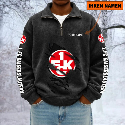 1. FC Kaiserslautern – Sweatshirt mit Halbzip – Neue Version mit Ihrem Namen 1. FC Kaiserslautern – Sweatshirt mit Halbzip – Neue Version mit Ihrem Namen