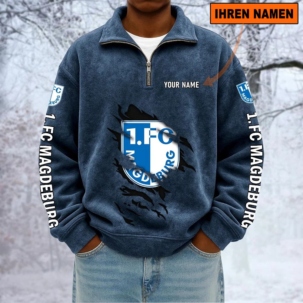 1. FC Magdeburg – Sweatshirt mit Halbzip – Neue Version mit Ihrem Namen 1. FC Magdeburg – Sweatshirt mit Halbzip – Neue Version mit Ihrem Namen