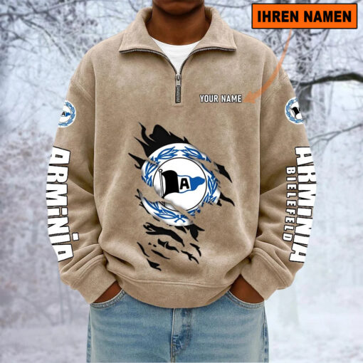 DSC Arminia Bielefeld – Sweatshirt mit Halbzip – Neue Version mit Ihrem Namen DSC Arminia Bielefeld – Sweatshirt mit Halbzip – Neue Version mit Ihrem Namen