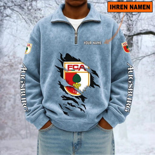 FC Augsburg – Sweatshirt mit Halbzip – Neue Version mit Ihrem Namen FC Augsburg – Sweatshirt mit Halbzip – Neue Version mit Ihrem Namen
