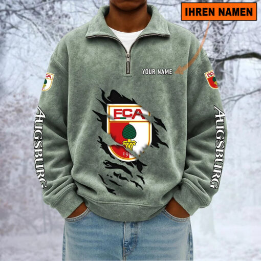FC Augsburg – Sweatshirt mit Halbzip – Neue Version mit Ihrem Namen FC Augsburg – Sweatshirt mit Halbzip – Neue Version mit Ihrem Namen
