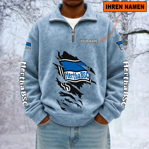 Hertha BSC – Sweatshirt mit Halbzip – Neue Version mit Ihrem Namen Hertha BSC – Sweatshirt mit Halbzip – Neue Version mit Ihrem Namen