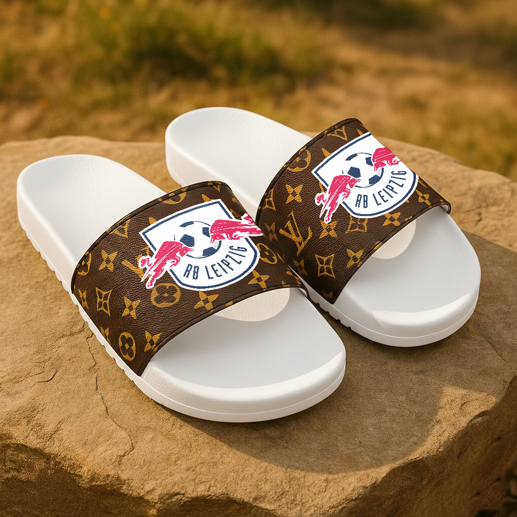 RB Leipzig Neue Edition PU-Pantoletten RB Leipzig Neue Edition PU-Pantoletten
