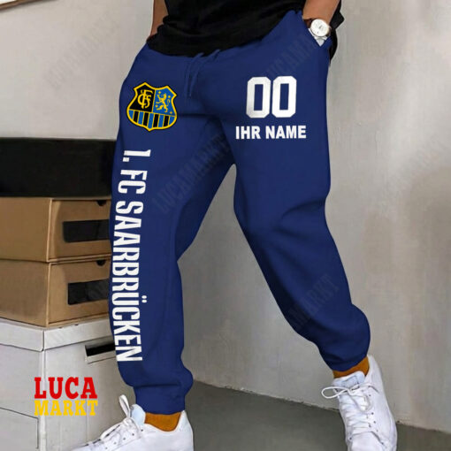 1. FC Saarbrücken – Jogginghose Neue Edition mit Individueller Name Nummer 1. FC Saarbrücken – Jogginghose Neue Edition mit Individueller Name Nummer