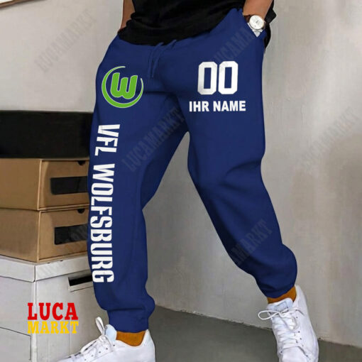 VfL Wolfsburg – Jogginghose Neue Edition mit Individueller Name Nummer VfL Wolfsburg – Jogginghose Neue Edition mit Individueller Name Nummer